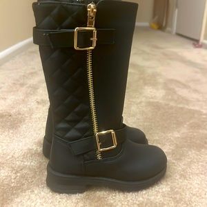 Black Boots size 6 toddler